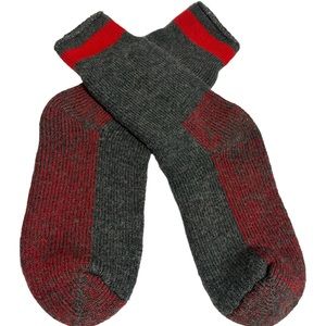 Thick Winter Socks red gray hunting hiking camping NWOT
